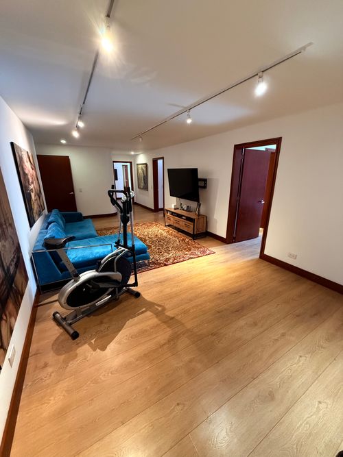 Apartamento de 3 alcobas en venta en La Cabrera, Bogotá, 310 m² · foto 6 de 20