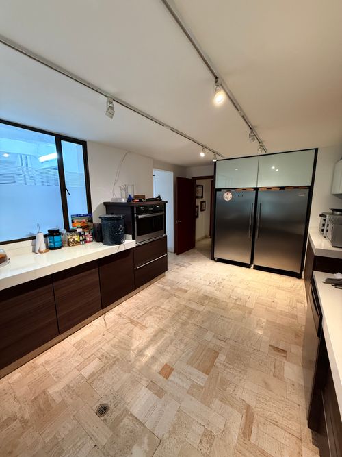 Apartamento de 3 alcobas en venta en La Cabrera, Bogotá, 310 m² · foto 2 de 20
