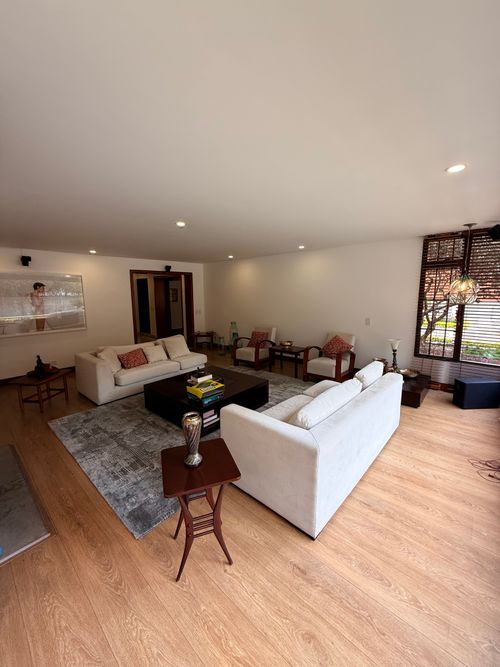 Apartamento de 3 alcobas en venta en La Cabrera, Bogotá, 310 m² · foto 15 de 20