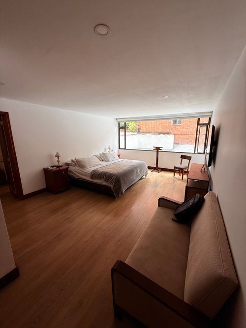 Apartamento de 3 alcobas en venta en La Cabrera, Bogotá, 310 m² · foto 19 de 20