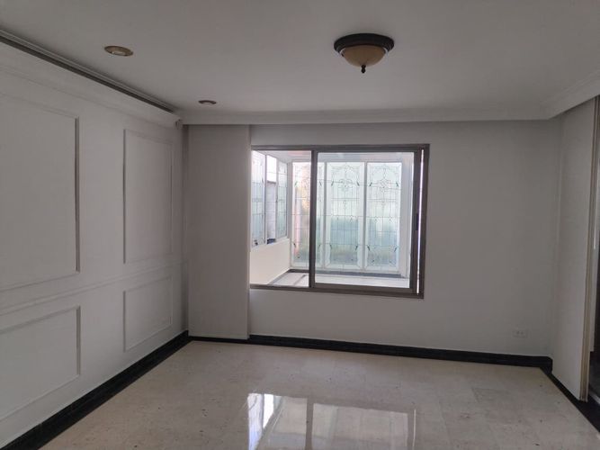Casa de 4 alcobas en venta en Loma Del Indio, Medellín, 267 m² · foto 12 de 19