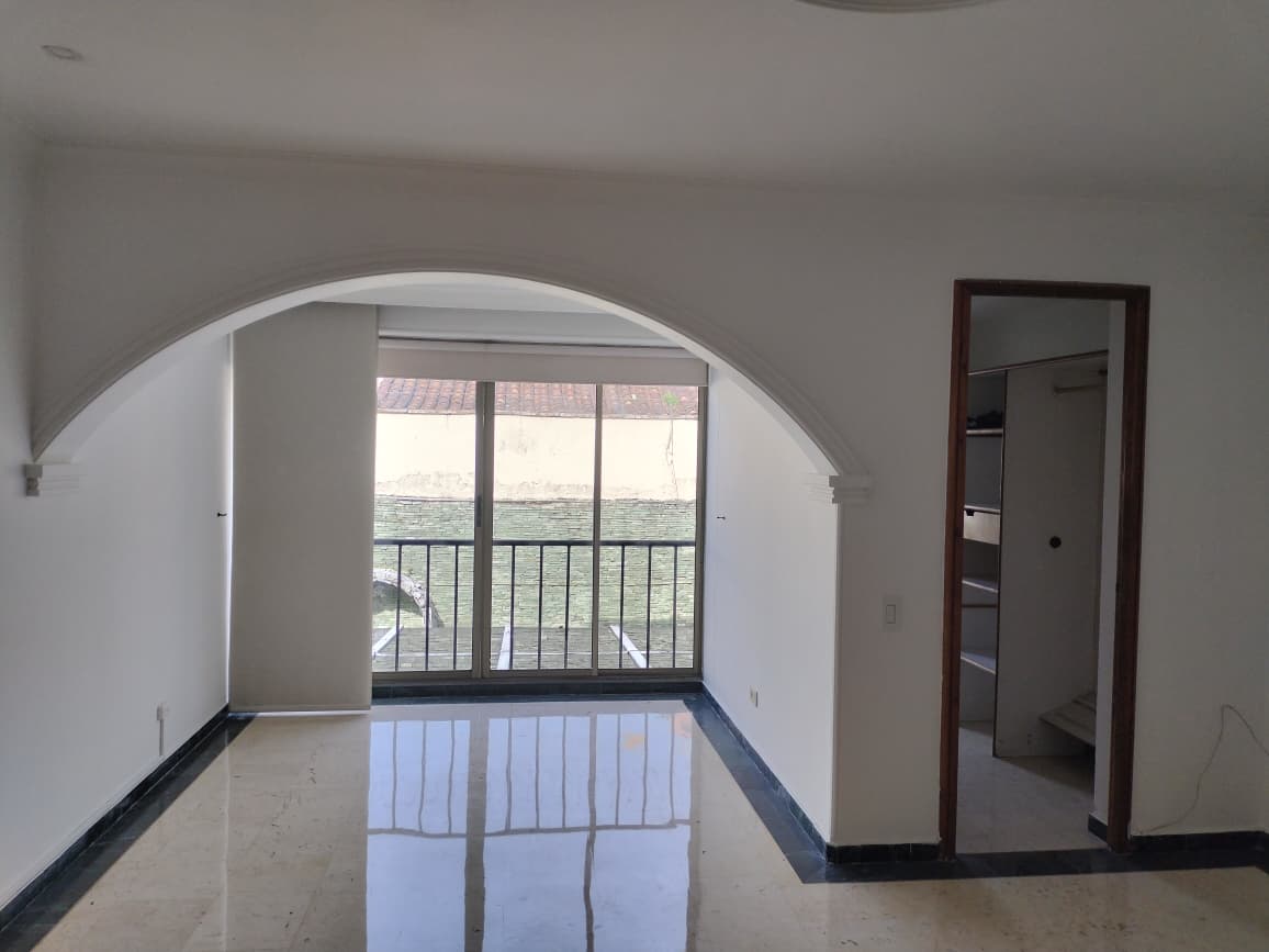 Casa en Arriendo en Medellín en Loma Del Indio