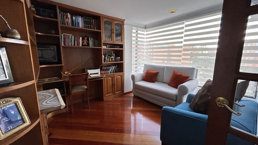 Apartamento en venta en Santa Barbara, Bogotá · foto 4 de 24
