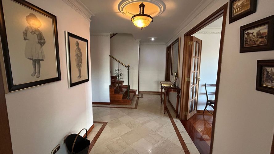 Apartamento en venta en Santa Barbara, Bogotá · foto 8 de 24