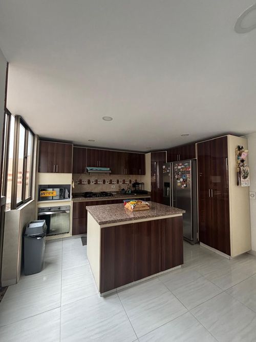 Casa de 6 alcobas en venta en Ub La Virginia, Chía, 245 m² · foto 6 de 23