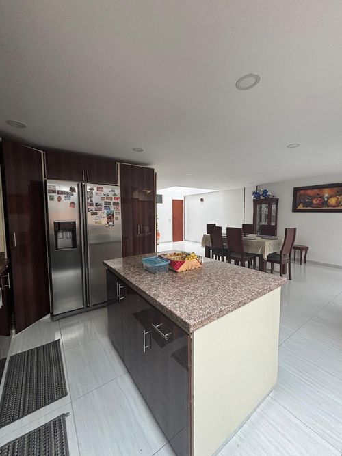 Casa de 6 alcobas en venta en Ub La Virginia, Chía, 245 m² · foto 7 de 23