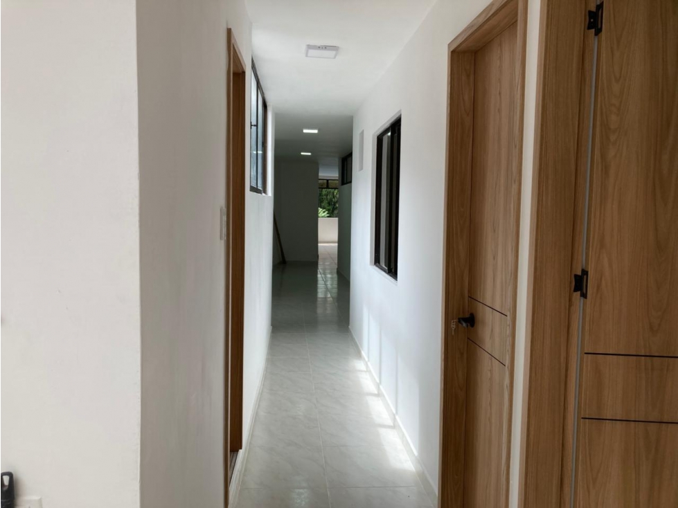 Apartamento en venta en Centro, Itagüí · foto 3 de 13