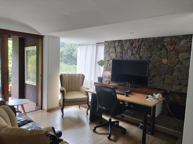 Apartamento de 3 alcobas en arriendo en El Poblado, Medellín, 100 m² · foto 2 de 19