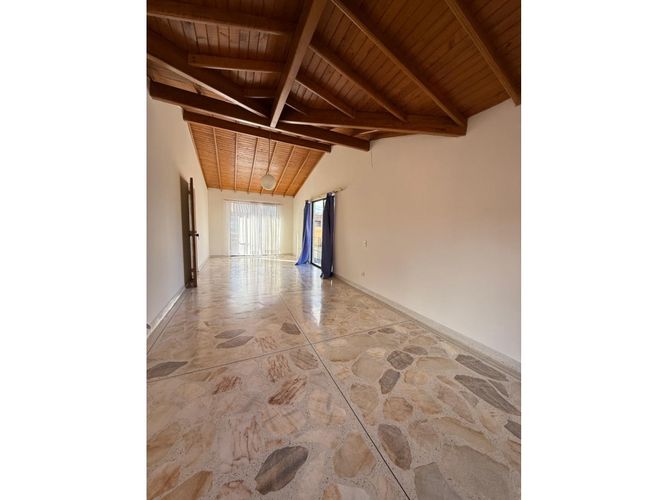 Casa de 4 alcobas en venta en San Antonio De Pereira, Rionegro, 117 m² · foto 8 de 9