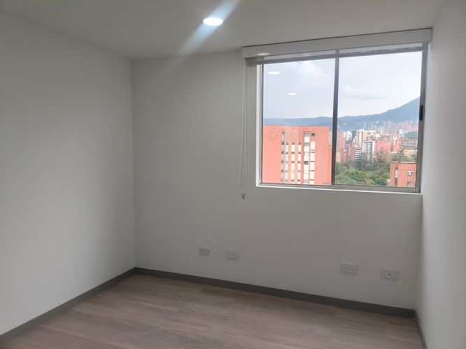 Apartamento de 3 alcobas en arriendo en Otraparte, Envigado, 120 m² · foto 8 de 15