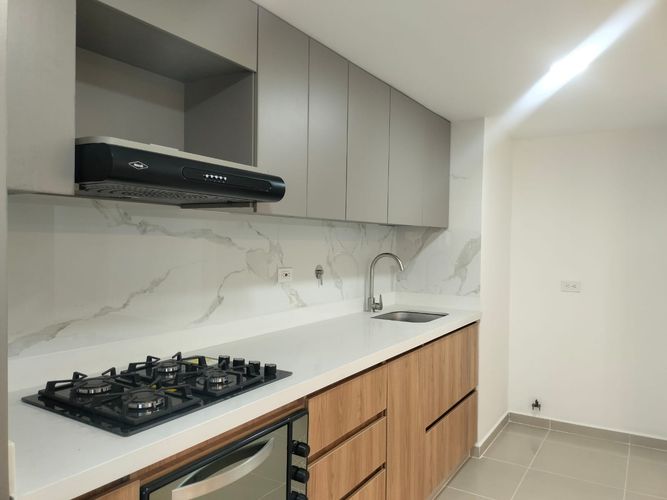 Apartamento de 3 alcobas en arriendo en Otraparte, Envigado, 120 m² · foto 7 de 15
