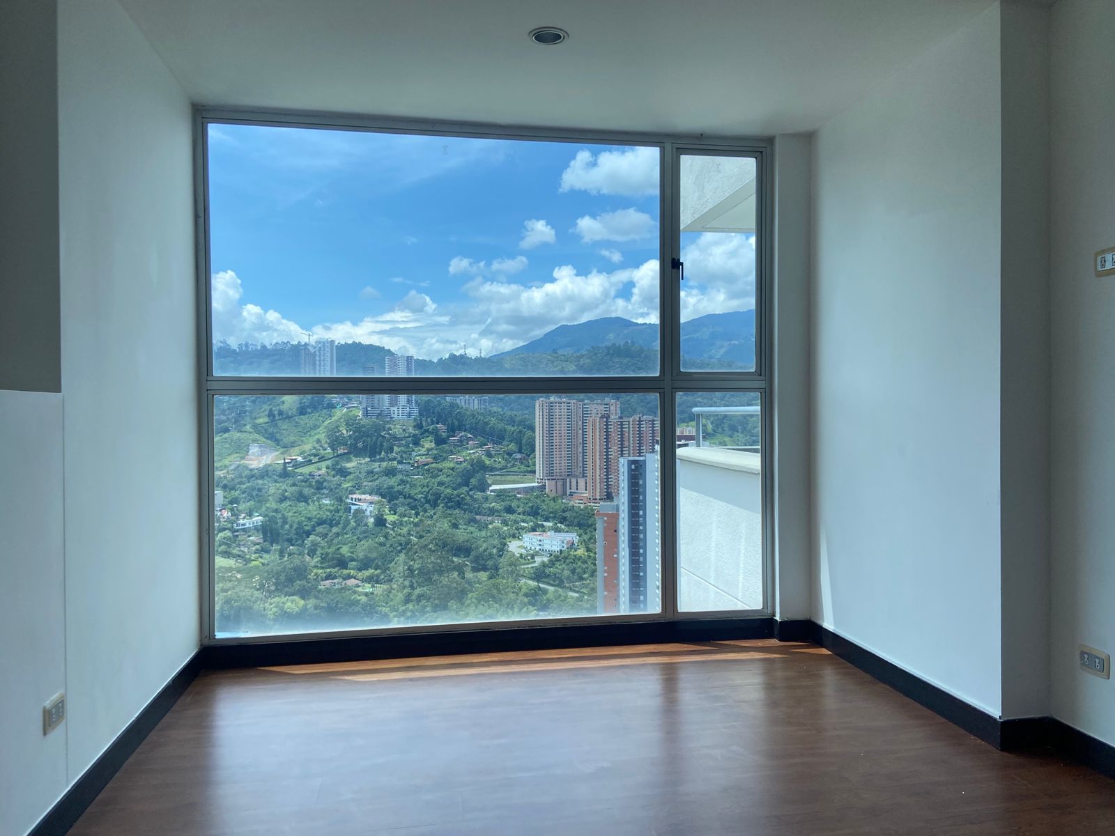 Apartamento en venta en Vegas De La Doctora, Sabaneta · foto 3 de 19