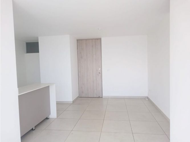 Apartamento de 3 alcobas en venta en Las Lomitas, Sabaneta, 77 m² · foto 4 de 17