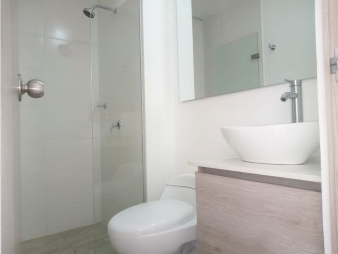 Apartamento de 3 alcobas en venta en Las Lomitas, Sabaneta, 77 m² · foto 7 de 17