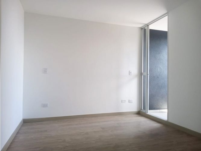 Apartamento de 3 alcobas en venta en Las Lomitas, Sabaneta, 77 m² · foto 9 de 17