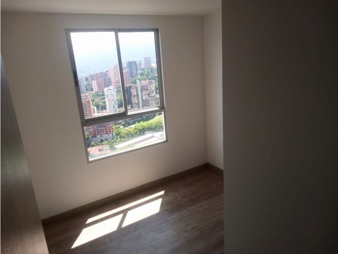 Apartamento de 3 alcobas en venta en Las Lomitas, Sabaneta, 77 m² · foto 14 de 17