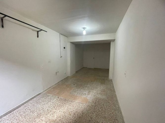 Local en arriendo en Las Lomitas, Sabaneta, 30 m² · foto 2 de 6