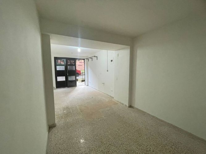 Local en arriendo en Las Lomitas, Sabaneta, 30 m² · foto 4 de 6