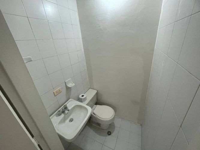 Local en arriendo en Las Lomitas, Sabaneta, 30 m² · foto 5 de 6