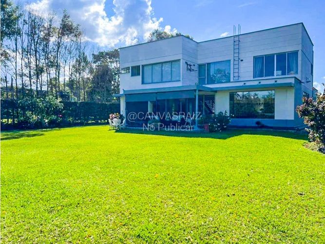 Casa de 5 alcobas en venta en Llano Grande, Rionegro, 380 m² · foto 5 de 12