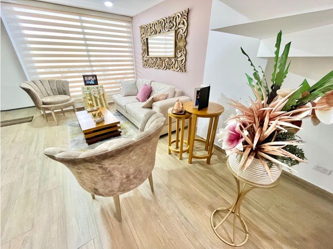 Casa de 3 alcobas en venta en Cr. Los Geranios, Armenia, 150 m² · foto 3 de 24