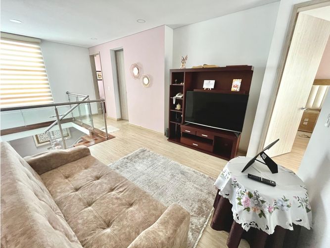 Casa de 3 alcobas en venta en Cr. Los Geranios, Armenia, 150 m² · foto 16 de 24