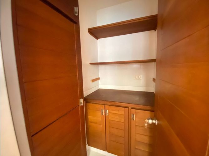 Oficina en venta en La Castellana, Armenia, 30 m² · foto 5 de 5