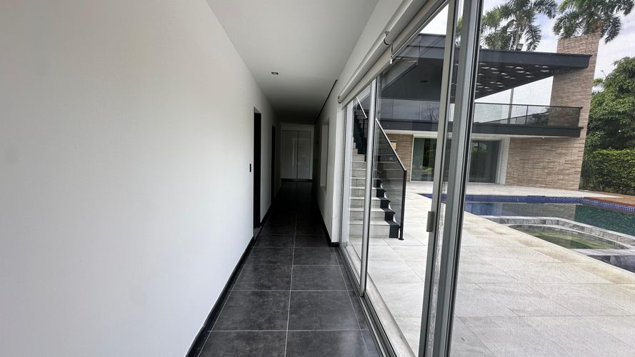 Casa de 5 alcobas en venta en Cerritos, Pereira, 1599 m² · foto 4 de 11