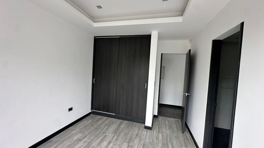 Casa de 5 alcobas en venta en Cerritos, Pereira, 1599 m² · foto 6 de 11
