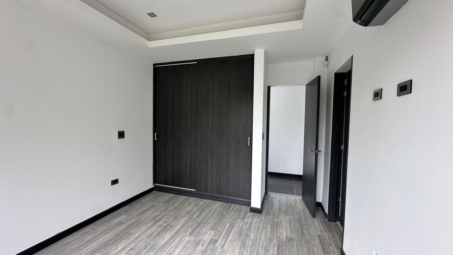 Casa de 5 alcobas en venta en Cerritos, Pereira, 1599 m² · foto 9 de 11