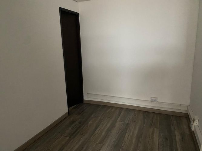 Oficina en arriendo en Santa María De Los Ángeles, Medellín, 175 m² · foto 4 de 20