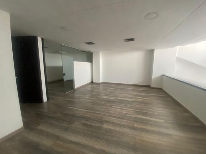 Oficina en arriendo en Santa María De Los Ángeles, Medellín, 175 m² · foto 2 de 20