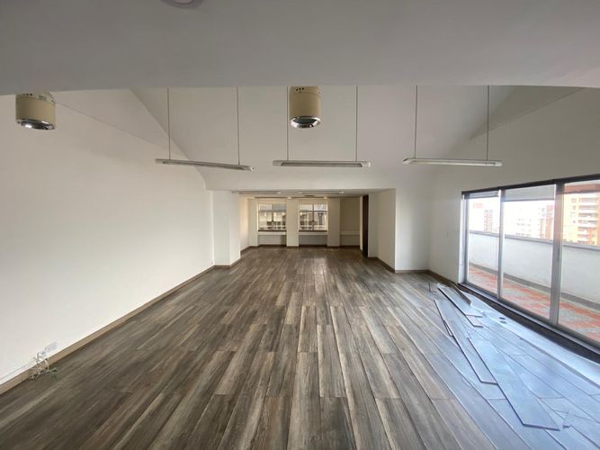 Oficina en arriendo en Santa María De Los Ángeles, Medellín, 175 m² · foto 18 de 20