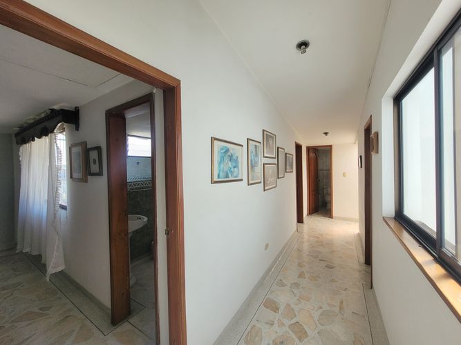 Edificio en venta en Sector Lago Uribe, Pereira, 421 m² · foto 22 de 24
