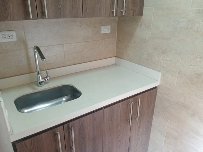 Bodega en arriendo en Laureles, Medellín, 135 m² · foto 8 de 15