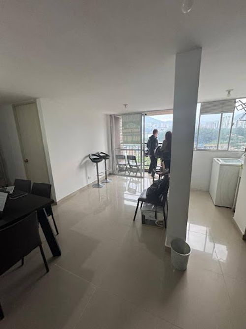 Apartamento en venta en Monteazul, Sabaneta · foto 3 de 7