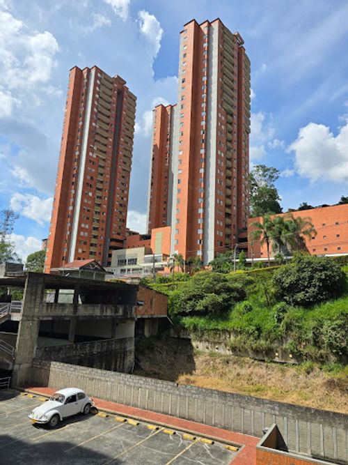 Apartamento de 3 alcobas en venta en Loma Del Indio, Medellín, 92 m² · foto 19 de 24