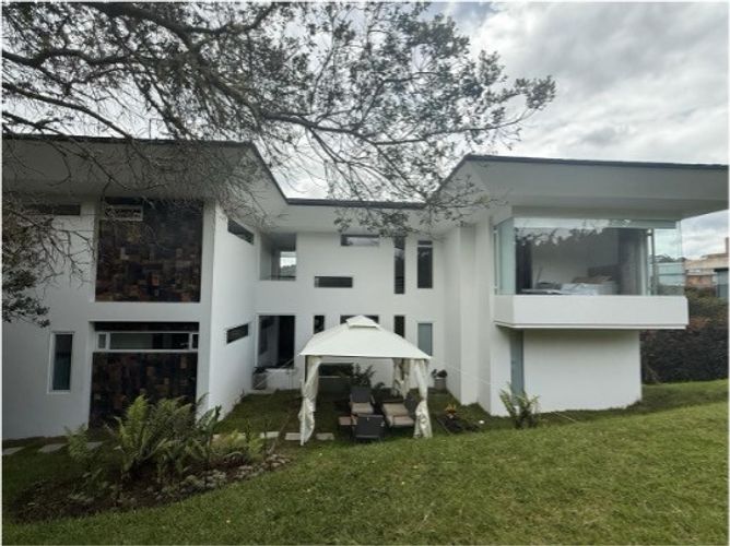 Casa de 3 alcobas en venta en Aposentos, Sopó, 550 m² · foto 4 de 12
