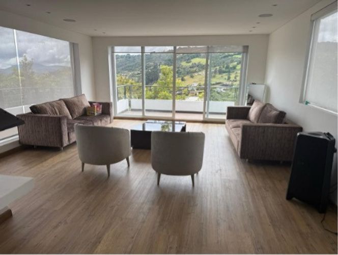 Casa de 3 alcobas en venta en Aposentos, Sopó, 550 m² · foto 8 de 12