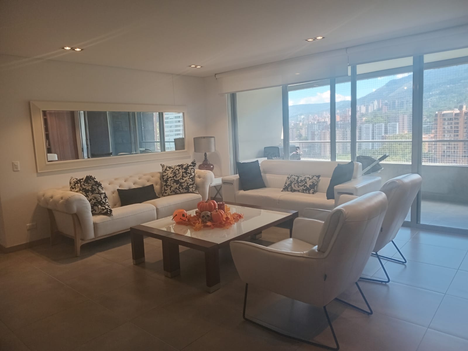 Apartamento en arriendo en La Pradera, Envigado · foto 4 de 20