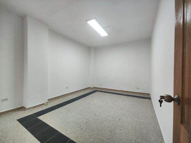 Local en arriendo en Laureles, Medellín, 180 m² · foto 10 de 11