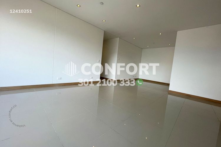 Apartamento de 4 alcobas en arriendo en El Poblado, Medellín, 160 m² · foto 2 de 11