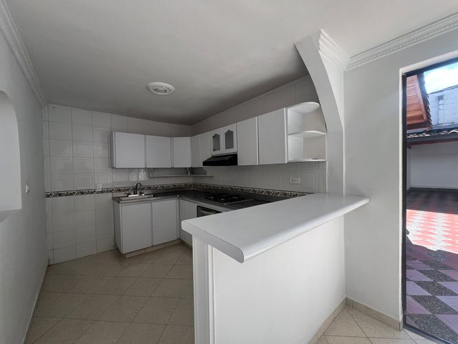 Casa de 3 alcobas en venta en Alcala, Envigado, 90 m² · foto 4 de 18