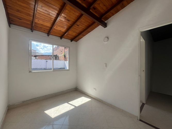 Casa de 3 alcobas en venta en Alcala, Envigado, 90 m² · foto 7 de 18