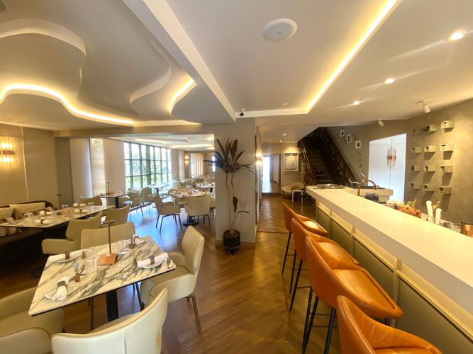 Casa de 5 alcobas en venta en El Nogal, Bogotá, 453 m² · foto 10 de 16