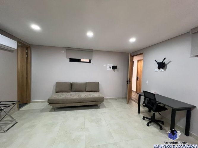 Apartaestudio en venta en Laureles, Medellín, 30 m² · foto 2 de 8