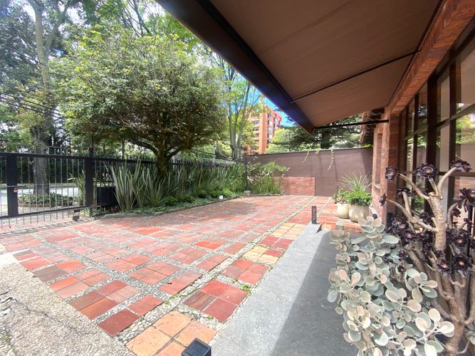 Casa de 5 alcobas en venta en El Nogal, Bogotá, 453 m² · foto 15 de 16