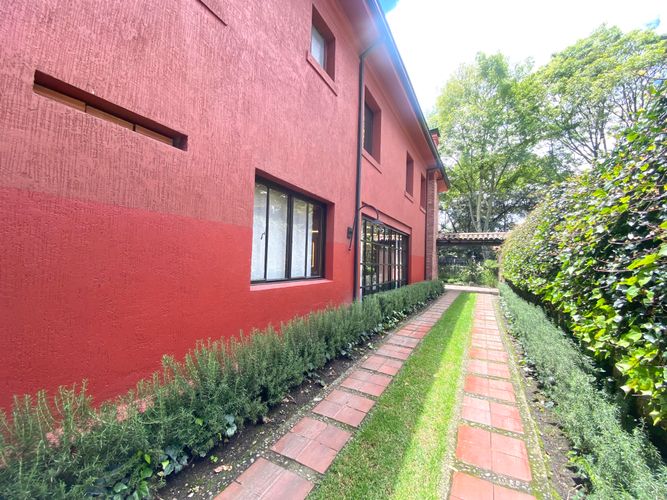 Casa de 5 alcobas en venta en El Nogal, Bogotá, 453 m² · foto 16 de 16