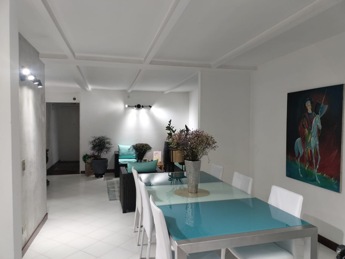 Apartamento en venta en El Poblado, Medellín 3
