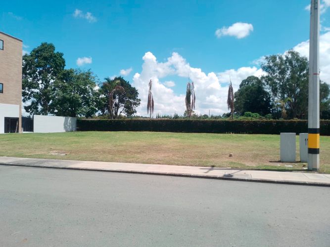 Lote en venta en Llano Grande, Rionegro, 353 m² · foto 4 de 5